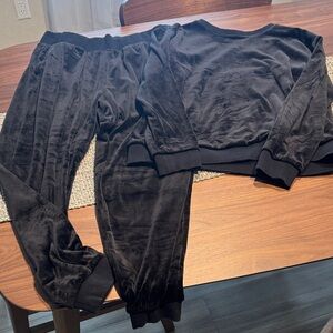 Banana Republic lounge set